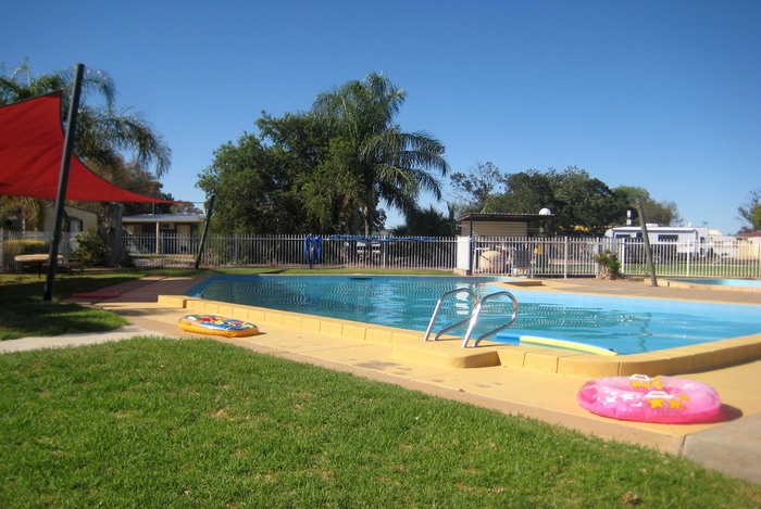 mildura swimming pool